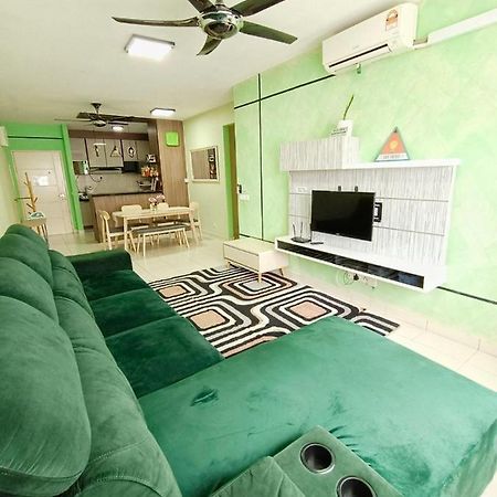 Nena Homestay Setia Alam, Air Conditioned, High Speed Internet Shah Alam Eksteriør billede