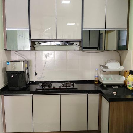 Nena Homestay Setia Alam, Air Conditioned, High Speed Internet Shah Alam Eksteriør billede