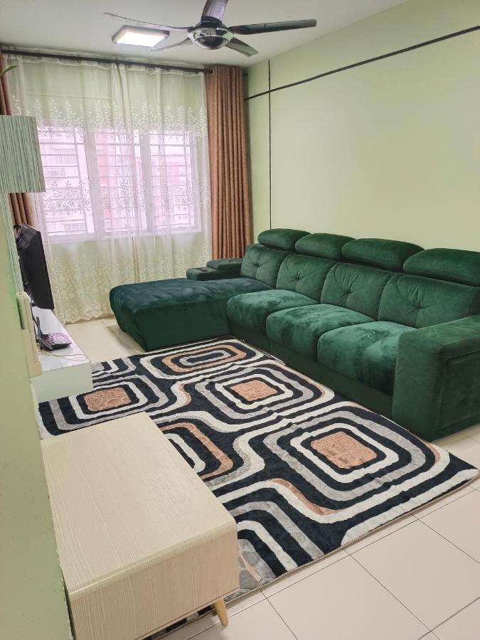 Nena Homestay Setia Alam, Air Conditioned, High Speed Internet Shah Alam Eksteriør billede