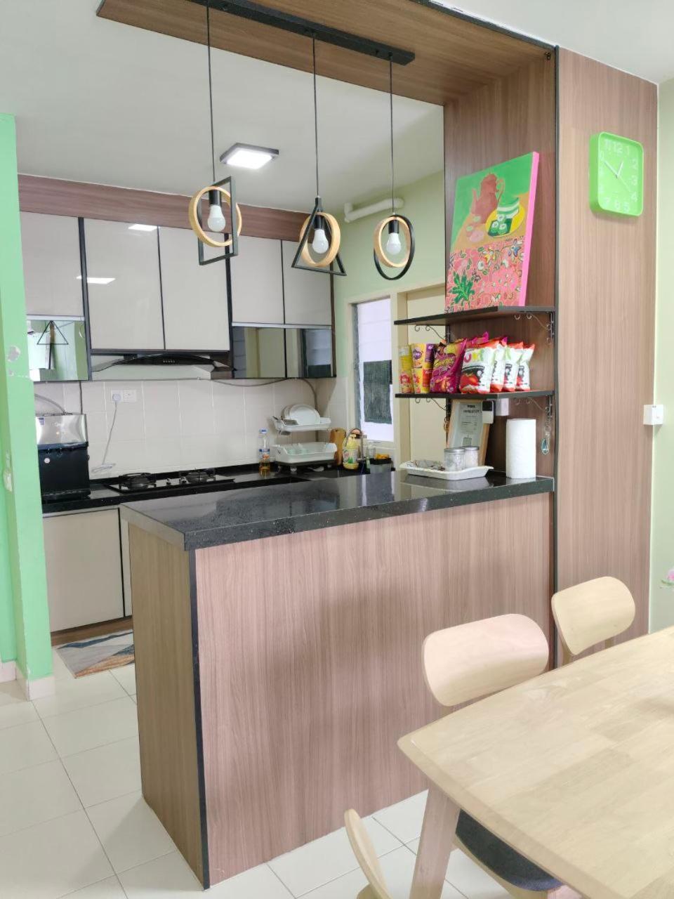 Nena Homestay Setia Alam, Air Conditioned, High Speed Internet Shah Alam Eksteriør billede